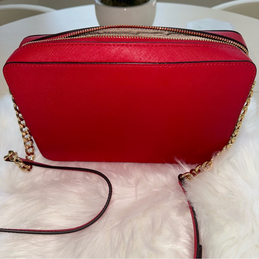 Like New Michael Kors MK Crossbody. - Picture 7 of 8